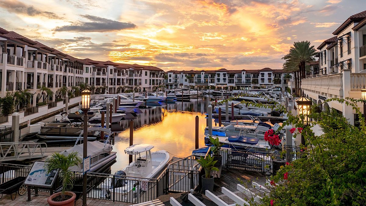 Naples Bay Resort